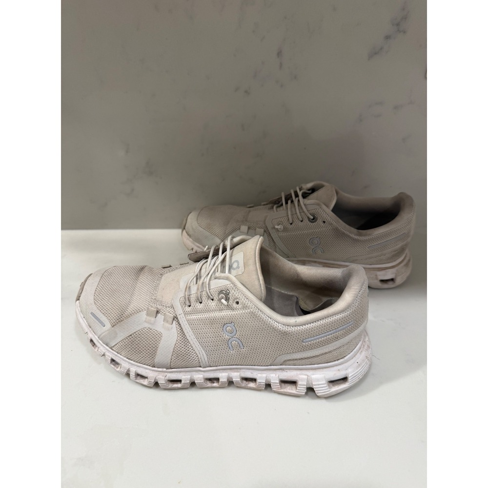 On Cloud Women Running Shoes White Size 6.5 US